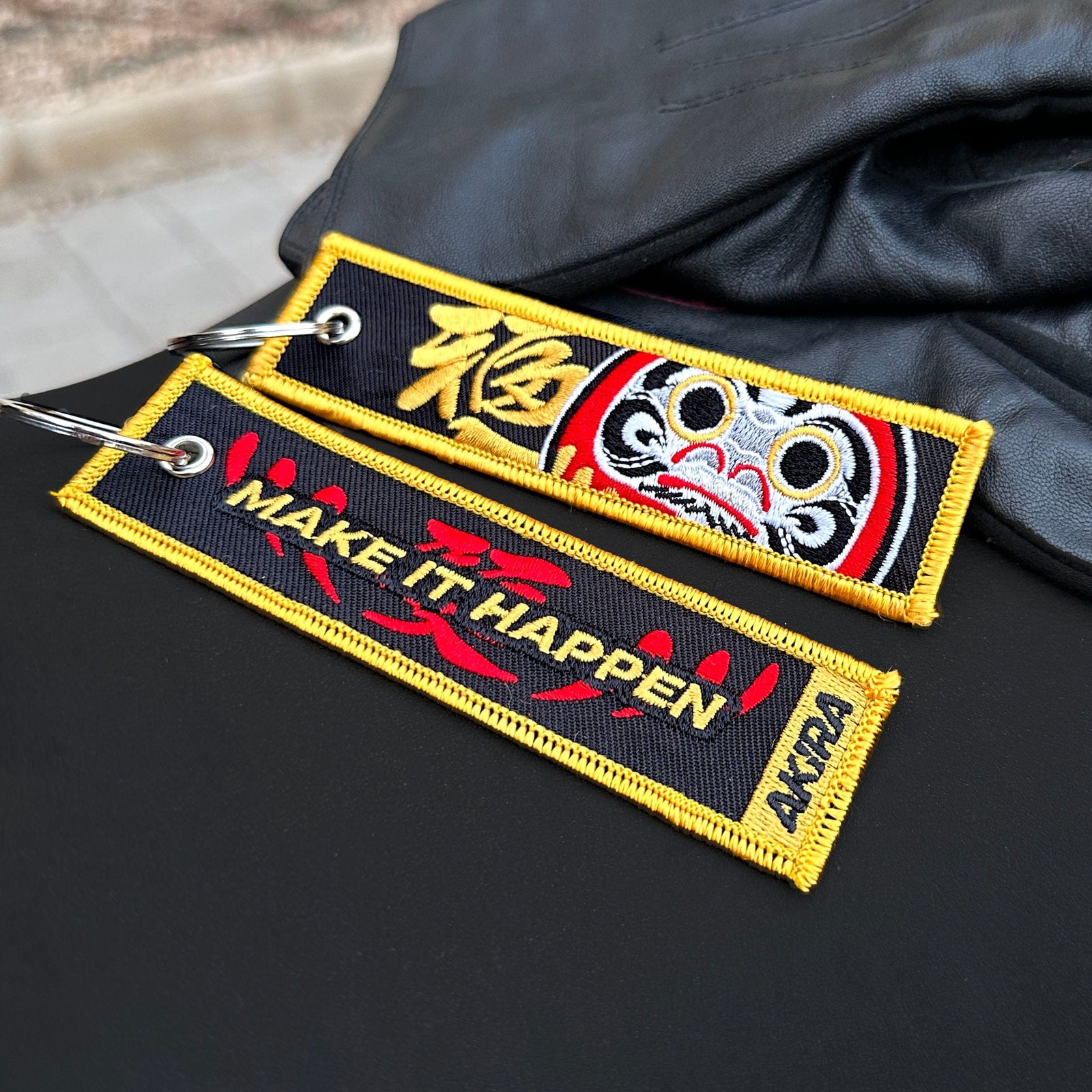 Daruma embroidered keychain inspired by the traditional Japanese doll – Akira Gallery
